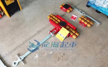注塑機(jī)搬運(yùn)用組合式搬運(yùn)小坦克