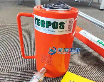 TS單作用分離式千斤頂實(shí)物圖三 TS單作用分離式千斤頂實(shí)物圖三