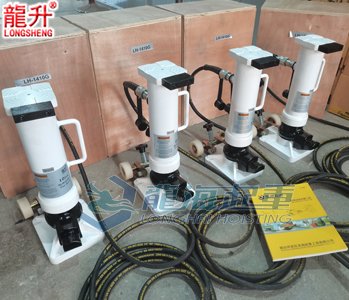 集裝箱同步千斤頂實(shí)物圖一 集裝箱同步千斤頂實(shí)物圖一
